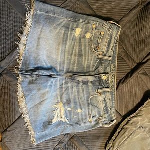 American Eagle - Tom Girl MIDI Shorts - Light wash